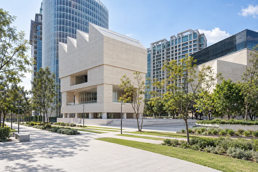 Das Museo Jumex und die Fußwege rund um die Plaza Carso